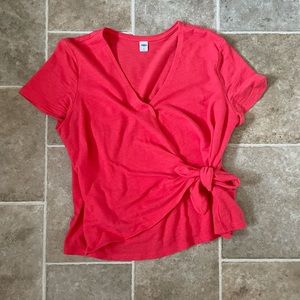 Old Navy Tie Front Cropped T-Shirt Medium
